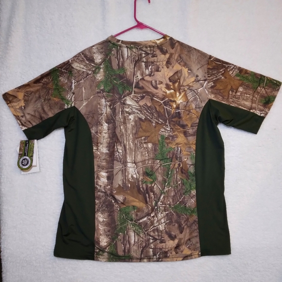 NWT- Realtree Men's Hi Perf Moisture Wicking Tee Size Large - Picture 2 of 7